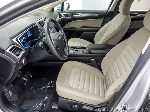 Used 2018 Ford Fusion S FWD image 9