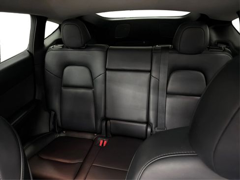 Used 2022 Tesla Model Y Performance image 37