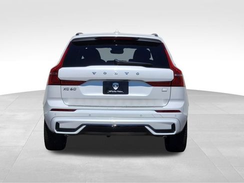 Certified 2024 Volvo XC60 T8 Ultimate w/ Protection Package Premier AWD/4WD image 57