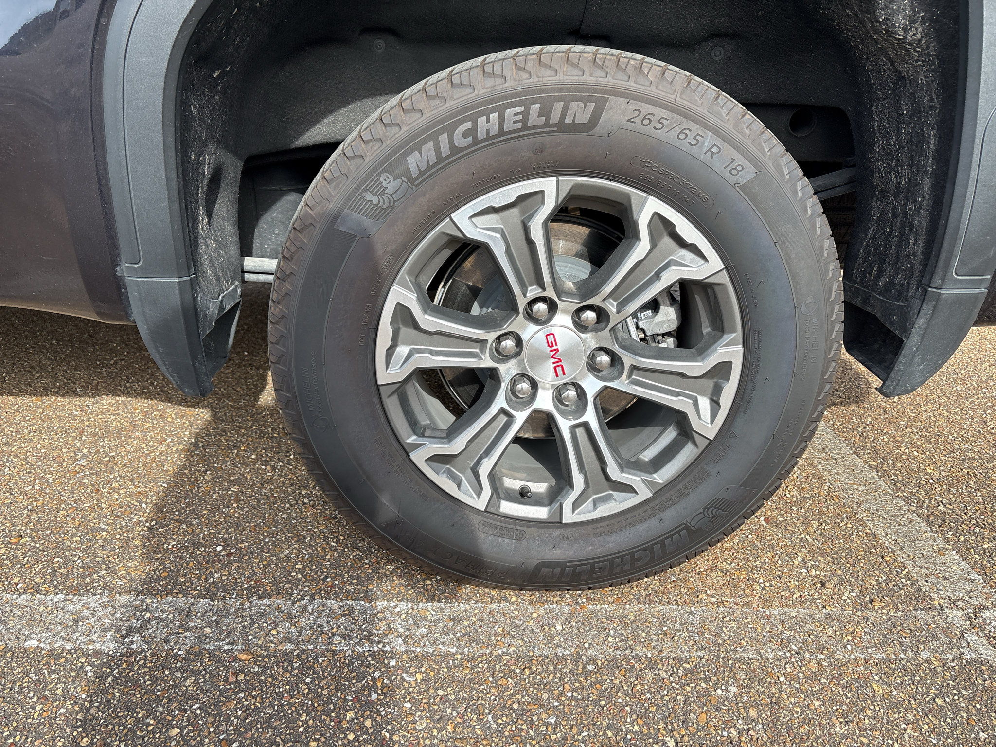 Used 2026 GMC Sierra 1500 SLT RWD image 3