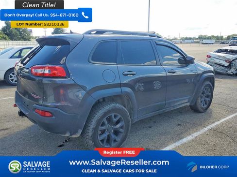Used 2016 Jeep Cherokee Trailhawk w/ Comfort/Convenience Group AWD/4WD image 4