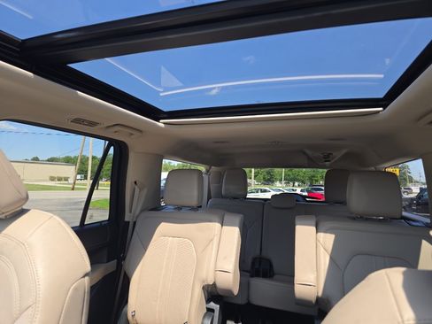 Used 2024 Ford Expedition Max Limited AWD/4WD image 33