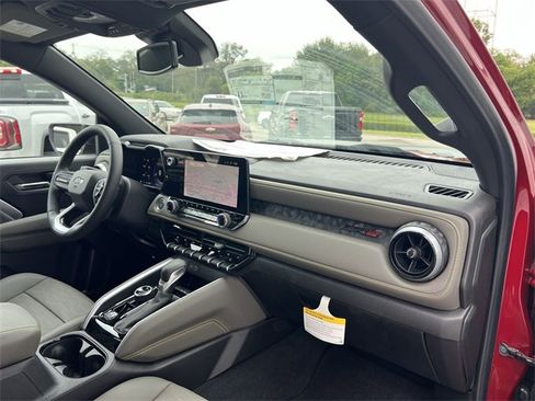 New 2025 Chevrolet Colorado ZR2 w/ Midnight Edition image 28