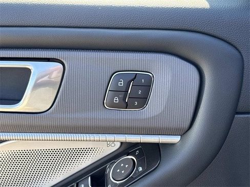 Certified 2025 Ford Explorer ST image 27