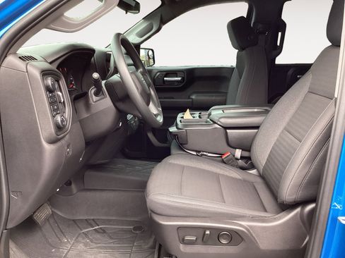 Used 2024 Chevrolet Silverado 1500 Custom Trail Boss w/ LPO, Dark Essentials Package image 23