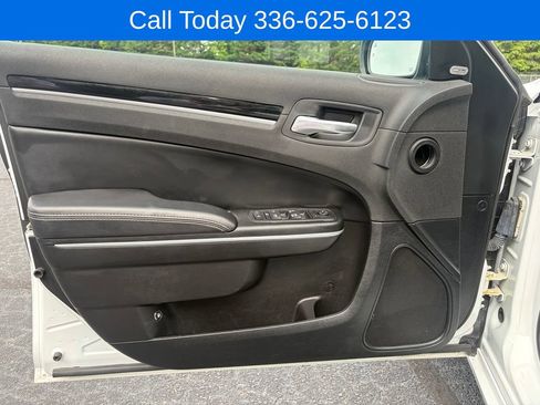 Used 2022 Chrysler 300 S RWD image 12