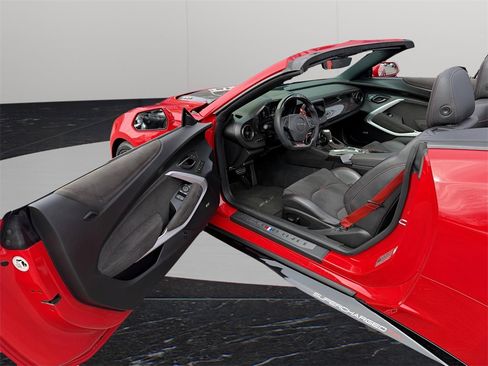 Used 2019 Chevrolet Camaro ZL1 w/ LPO, ZL1 Protection Package image 16