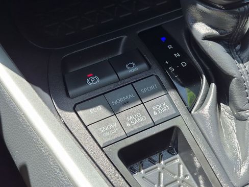 Used 2024 Toyota RAV4 XLE Premium AWD/4WD image 25