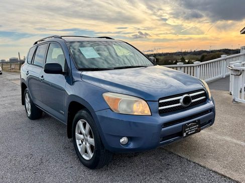 Used 2008 Toyota RAV4 Limited image 3