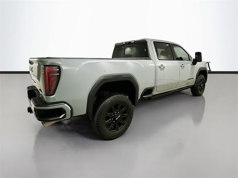 Used 2024 GMC Sierra 2500 AT4 w/ AT4 Premium Plus Package image 7