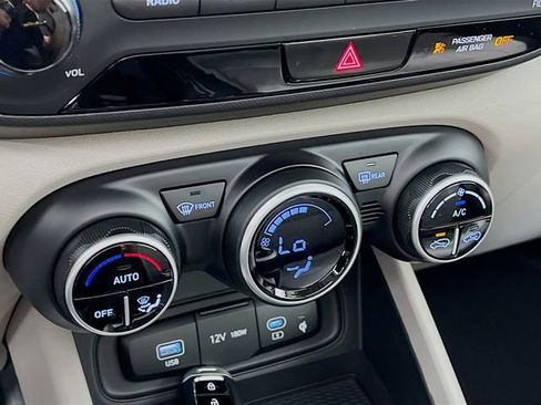 New 2026 Hyundai Venue SEL image 12