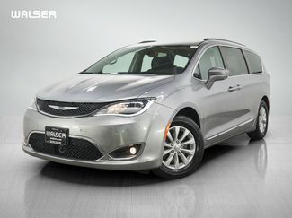 Used 2019 Chrysler Pacifica Touring-L w/ Advanced Safetytec Group FWD video 1