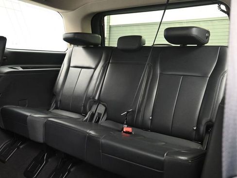 Used 2024 Ford Expedition XLT image 23