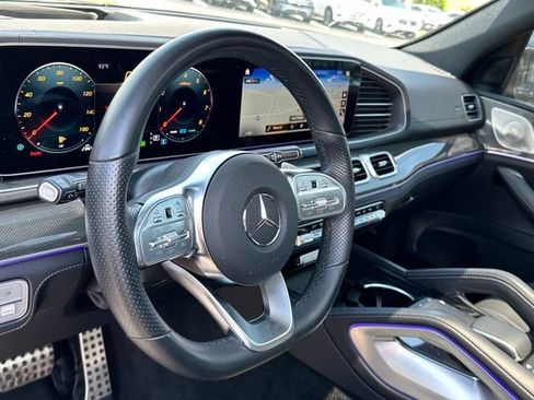 Used 2023 Mercedes-Benz GLS 580 4MATIC image 18