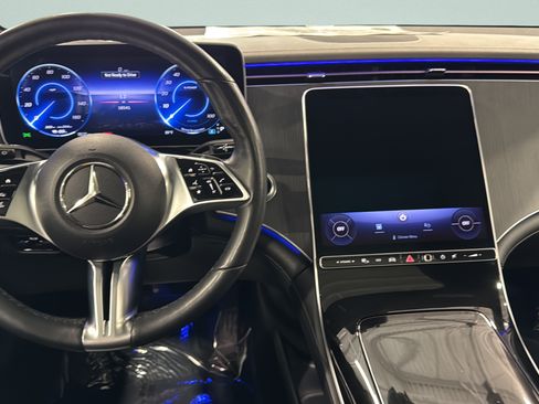 Used 2023 Mercedes-Benz EQE 500 4MATIC SUV image 25