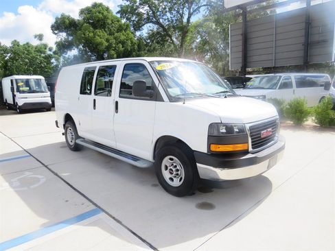 Used 2024 GMC Savana 2500 w/ Driver Convenience Package RWD image 1