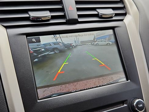 Used 2015 Ford Fusion SE w/ Equipment Group 202A image 20