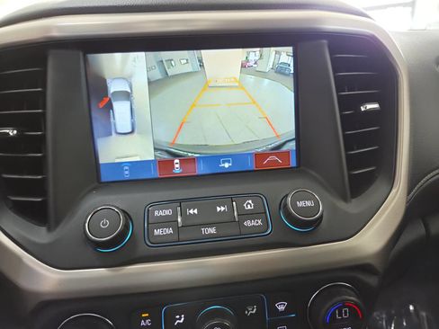 Used 2019 GMC Acadia Denali w/ Technology Package AWD/4WD image 36