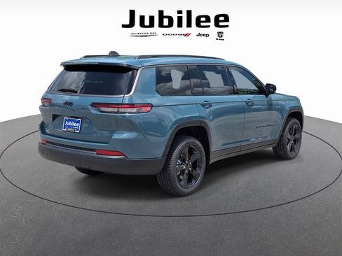 New 2026 Jeep Grand Cherokee L Limited w/ Limited Altitude Package RWD image 5