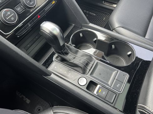 Used 2022 Volkswagen Atlas SE w/ Panoramic Sunroof Package image 24