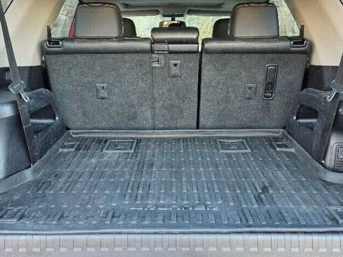 Used 2014 Toyota 4Runner Limited image 16