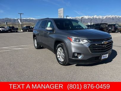 Used 2021 Chevrolet Traverse LT