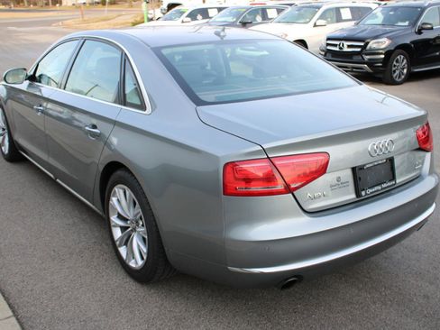 Used 2011 Audi A8 L 4.2 image 4