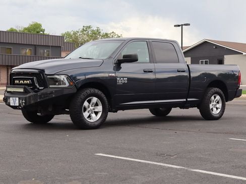 Used 2020 RAM 1500 Classic SLT RWD image 11