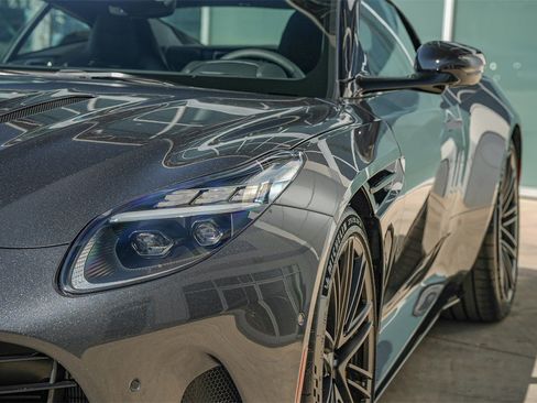 New 2025 Aston Martin DB12 Coupe image 15