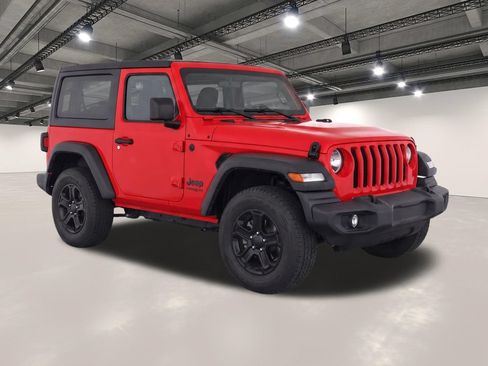 Used 2021 Jeep Wrangler Sport AWD/4WD image 2