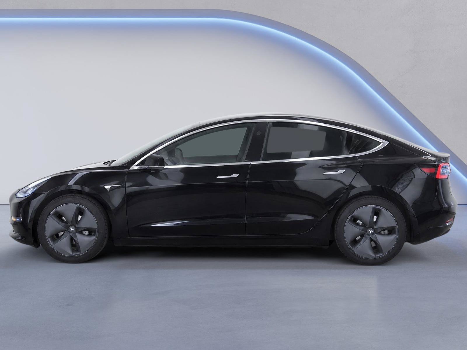 Used 2018 Tesla Model 3 Long Range RWD image 7