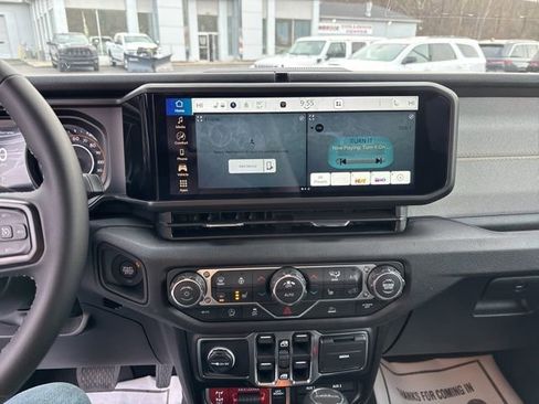 New 2026 Jeep Gladiator Sport image 12