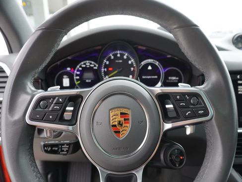 Used 2021 Porsche Cayenne E-Hybrid AWD/4WD image 27