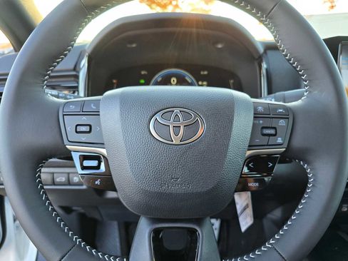 Certified 2026 Toyota Camry SE FWD image 26