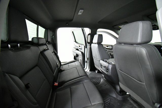 Used 2025 Chevrolet Silverado 1500 LT Trail Boss w/ Convenience Package II AWD/4WD image 24