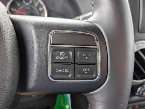 Used 2015 Jeep Wrangler Unlimited Sahara w/ Connectivity Group image 18