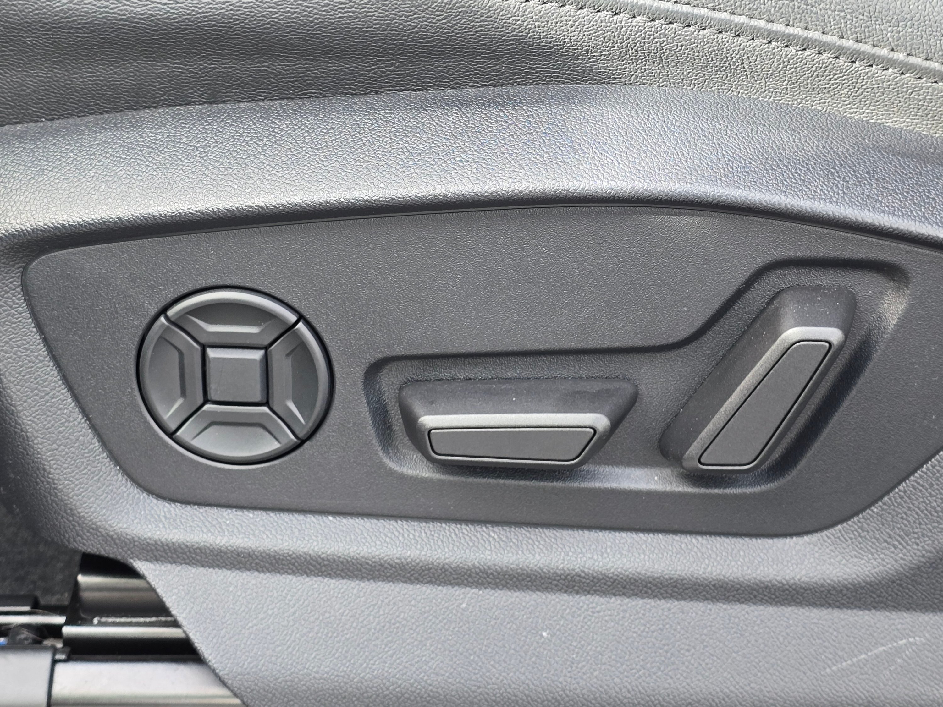 Used 2022 Audi Q7 3.0T Premium Plus AWD/4WD image 40