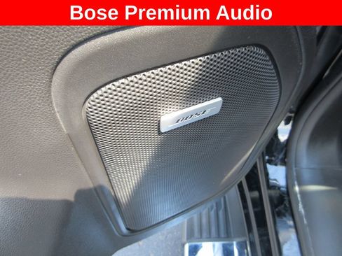 Used 2021 GMC Sierra 1500 SLT w/ SLT Premium Plus Package AWD/4WD image 22