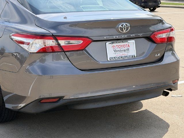Used 2020 Toyota Camry LE FWD image 6