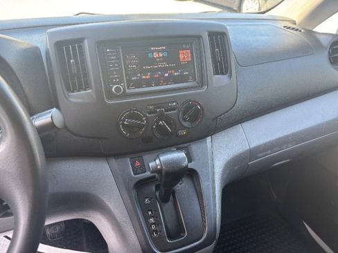 Used 2020 Nissan NV200 S image 20