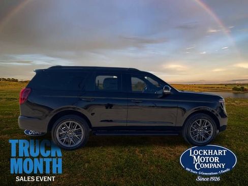 New 2026 Ford Expedition Platinum w/ Stealth Appearance Package image 8