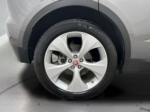 Used 2020 Jaguar E-PACE SE image 10