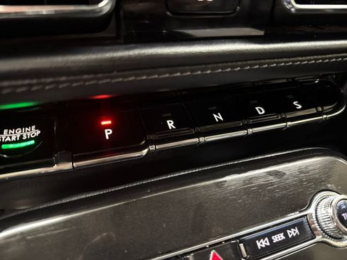 Used 2022 Lincoln Nautilus FWD image 25