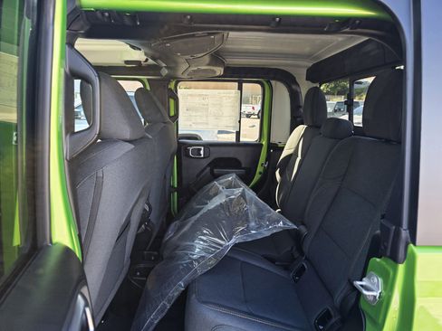 New 2026 Jeep Gladiator Willys image 15