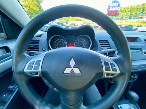 Used 2013 Mitsubishi Lancer ES FWD image 18