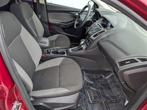 Used 2014 Ford Focus SE image 26