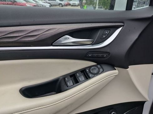 Used 2023 Buick Enclave Avenir w/ Avenir Technology Package FWD image 14