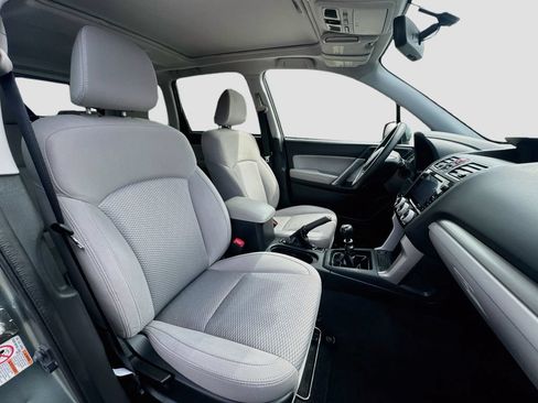 Used 2017 Subaru Forester 2.5i Premium w/ Popular Package #2A AWD/4WD image 26