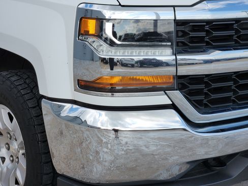 Used 2019 Chevrolet Silverado 1500 LT AWD/4WD image 9