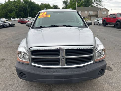 Used 2006 Dodge Durango SXT RWD image 3